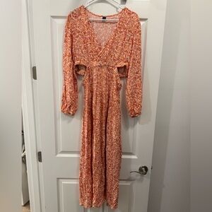 Old Navy Floral Long Sleeve Cutout Dress